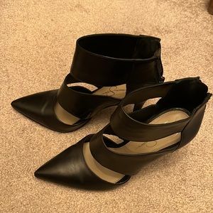 Jessica Simpson Strappy Black Heels Size 8.5